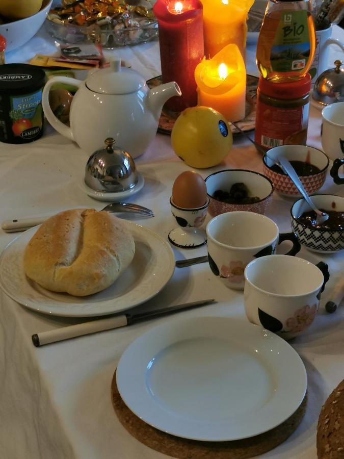 Bed and Breakfast Le dernier métro à Woluwe-Saint-Pierre Extérieur photo